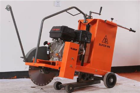 mini excavator concrete saw|large concrete saw cutting machine.